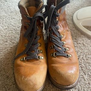 Leather and waterproof lace up boots